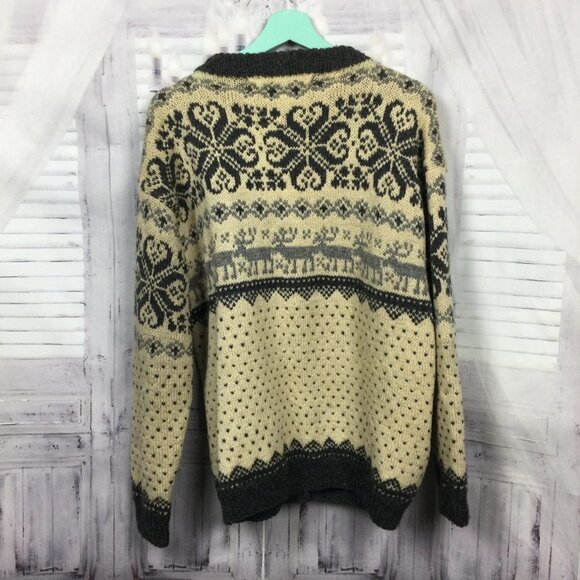 HUSFLIDEN Oslo Hand Knitted Nordic Wool Sweater - Picture 6 of 9